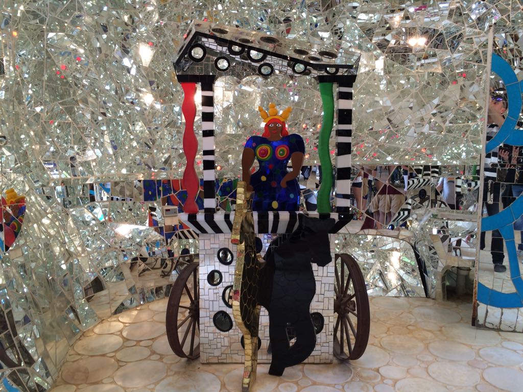 Interno Imperatrice Giardino dei Tarocchi