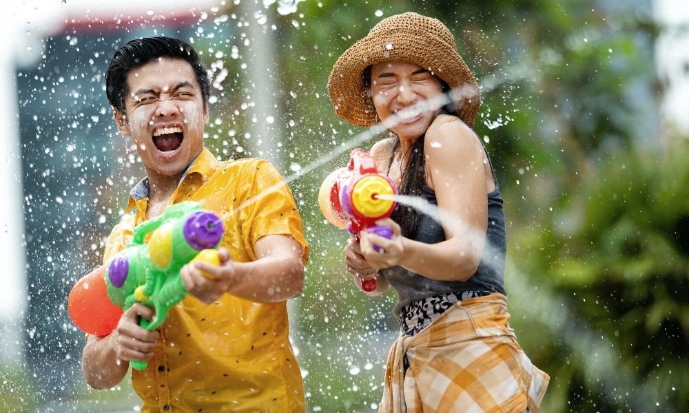 Capodanno Thailandese: alla scoperta del Songkran, il capodanno pi&ugrave; bagnato del mondo