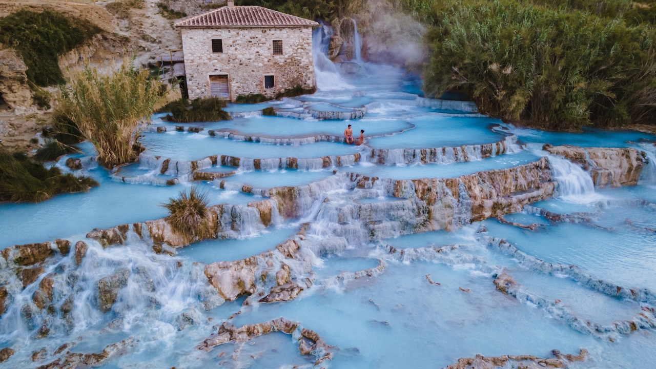 Dove dormire a Saturnia: I migliori hotel vicino alle Terme con resort, agriturismi, B&B e soluzioni economiche