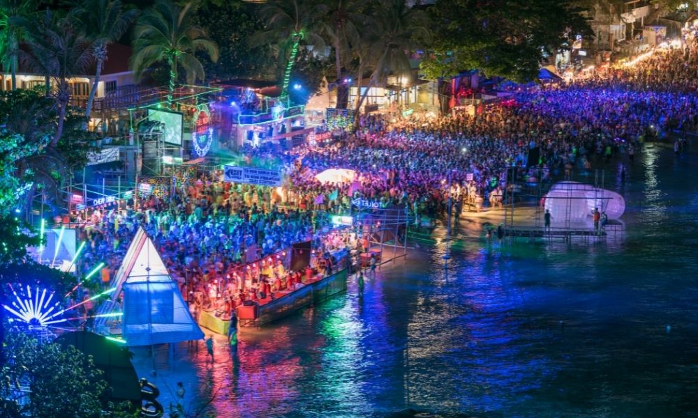 koh-phangan-cosa-vedere-in-thailandia-dove-mangiare-dove-dormire-come-organizzare-un-viaggio-in-thailandia-fai-da-te