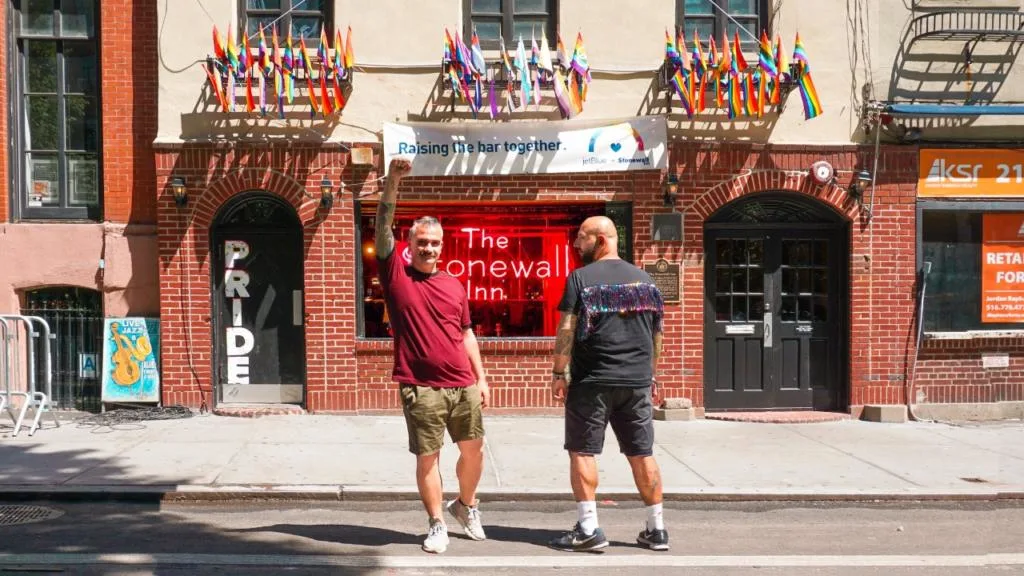 storia del pride significato gay pride stonewall inn moti di stonewall storia