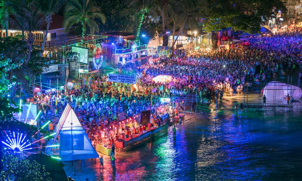 full-moon-party-a-haan-rin-cosa-vedere-a-koh-phangan-itinerario-di-viaggio-in-thailandia