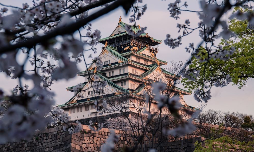 castello-di-osaka-cosa-vedere-itinerario-di-viaggio-in-giappone