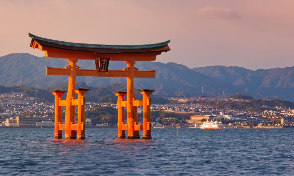 grand-torii-miyajima-cosa-vedere-itinerario-di-viaggio-in-giappone