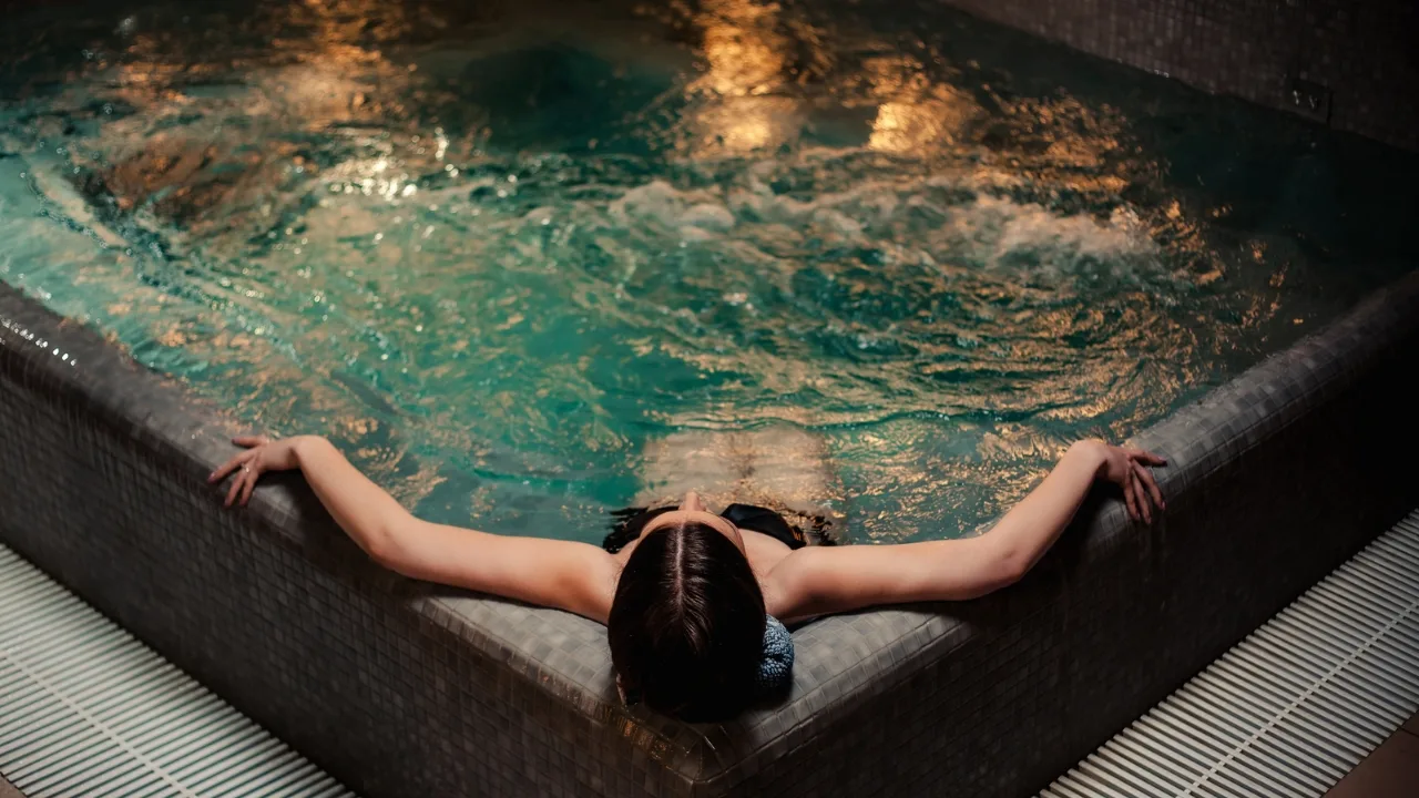 Migliori hotel con SPA terme romantici a Napoli dove andare depositphotos