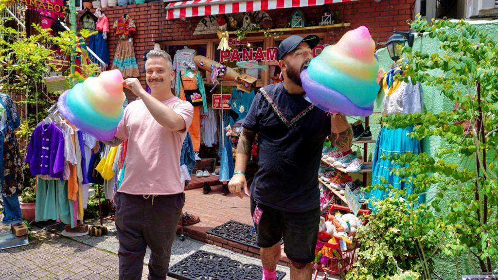 Lo-zucchero-filato-arconaleno-di-Totti-Candy-ad-Harajuku-quartieri-migliori-di-tokyo-itinerario-completo-giappone