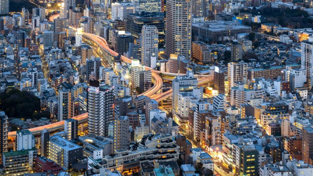 Vista-dallalto-di-Roppongi-i-migliori-quartieri-di-tokyo-itinerario-completo-giappone