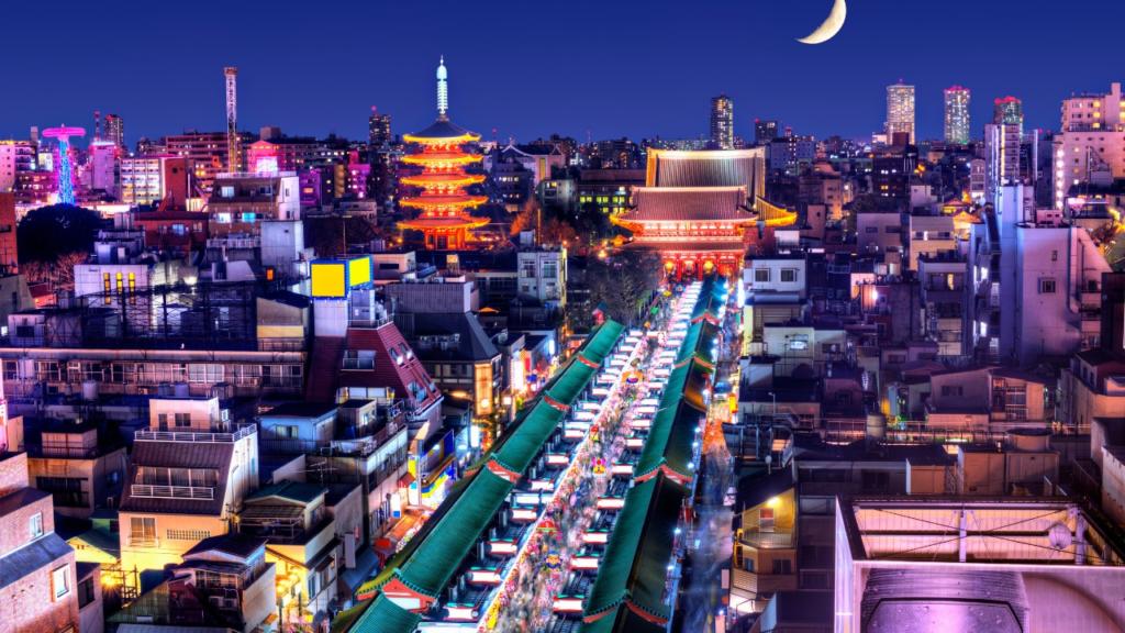 Vista del senso ji dal Asakusa Culture and Tourist Information Center migliori quartieri tokyo itinerario completo giappone
