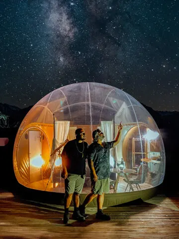 Hotel dove dormire sotto le stelle in Italia: I posti pi&ugrave; belli per una notte sotto le stelle