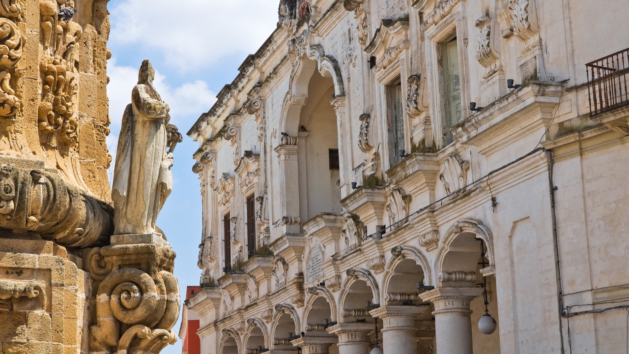 Nard&ograve;: Cosa vedere, dove mangiare, le migliori spiagge e i consigli sulla perla nascosta del barocco salentino
